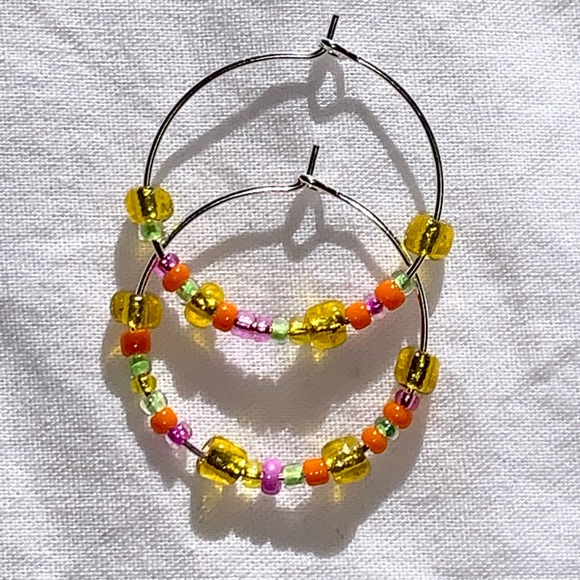 Beaded Hoop Earrings
25mm stainless steel - Picture 9 of 16